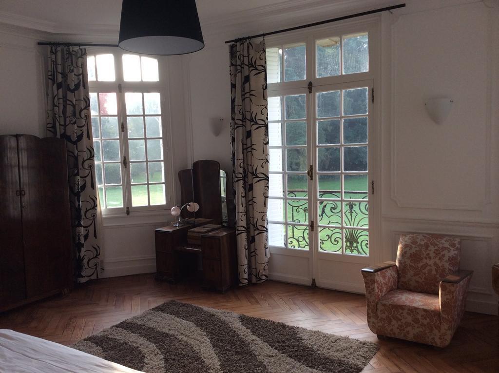 Chateau De Bertreville Bed and Breakfast Rum bild