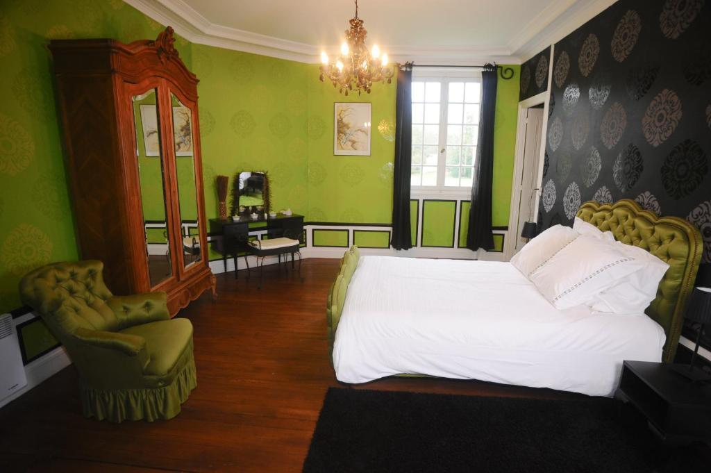 Chateau De Bertreville Bed and Breakfast Rum bild