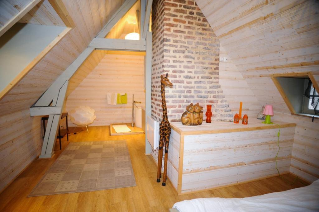 Chateau De Bertreville Bed and Breakfast Rum bild
