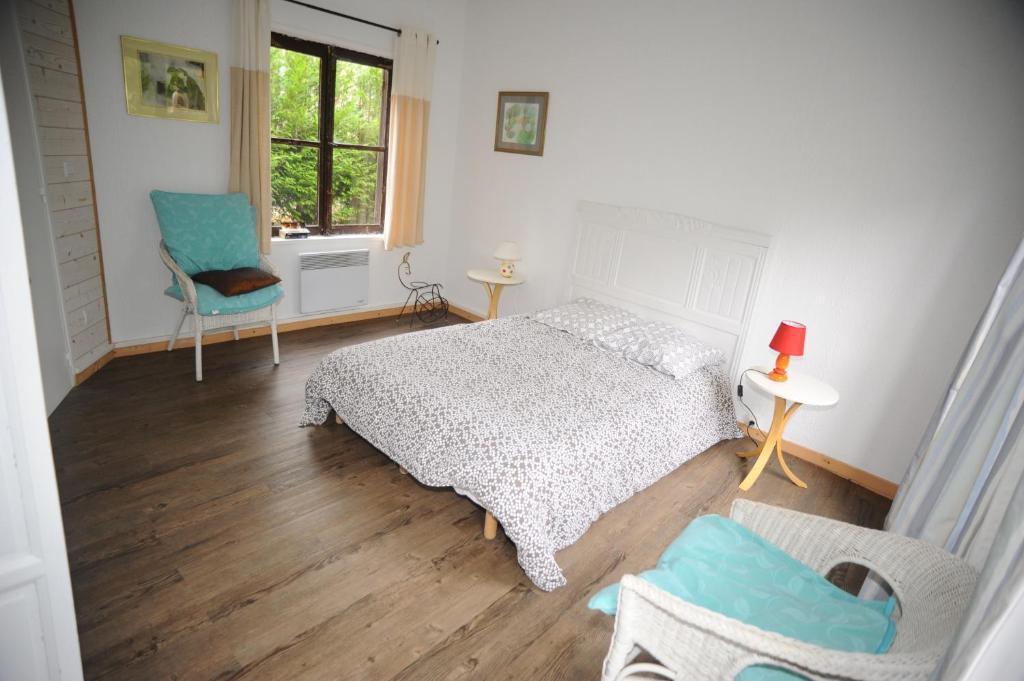Chateau De Bertreville Bed and Breakfast Rum bild