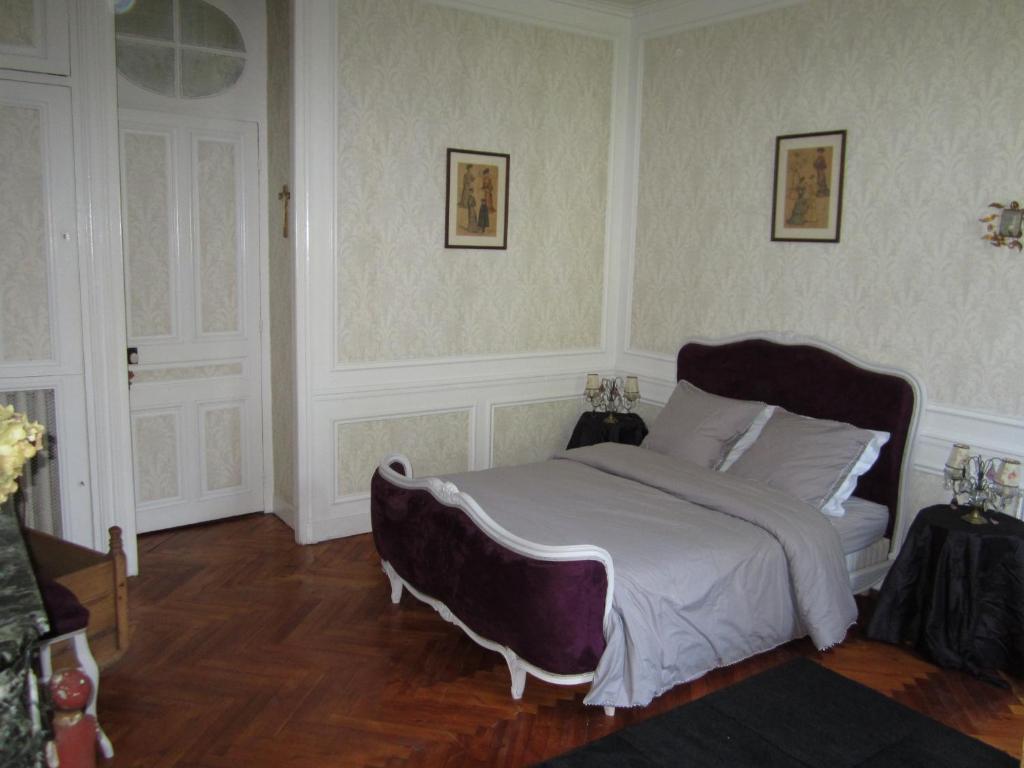 Chateau De Bertreville Bed and Breakfast Rum bild