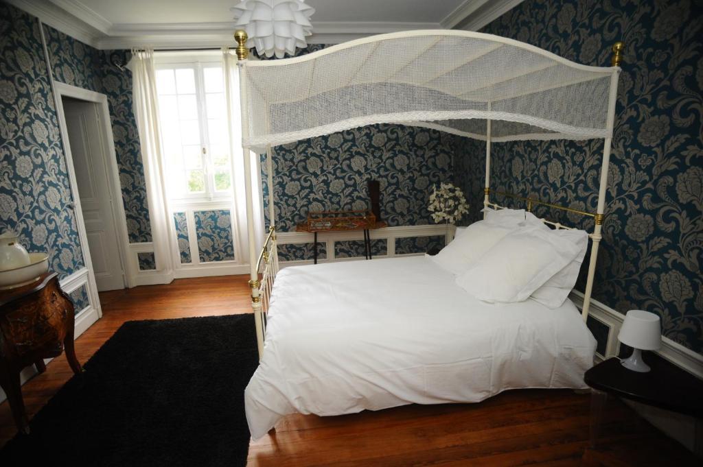 Chateau De Bertreville Bed and Breakfast Exteriör bild